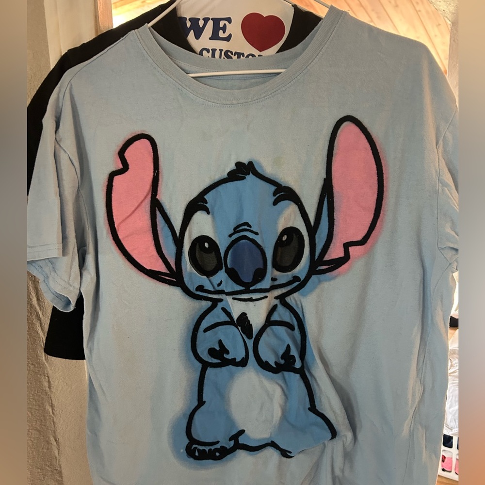 Bundle shirt sell. All medium, all different brands, and good condition